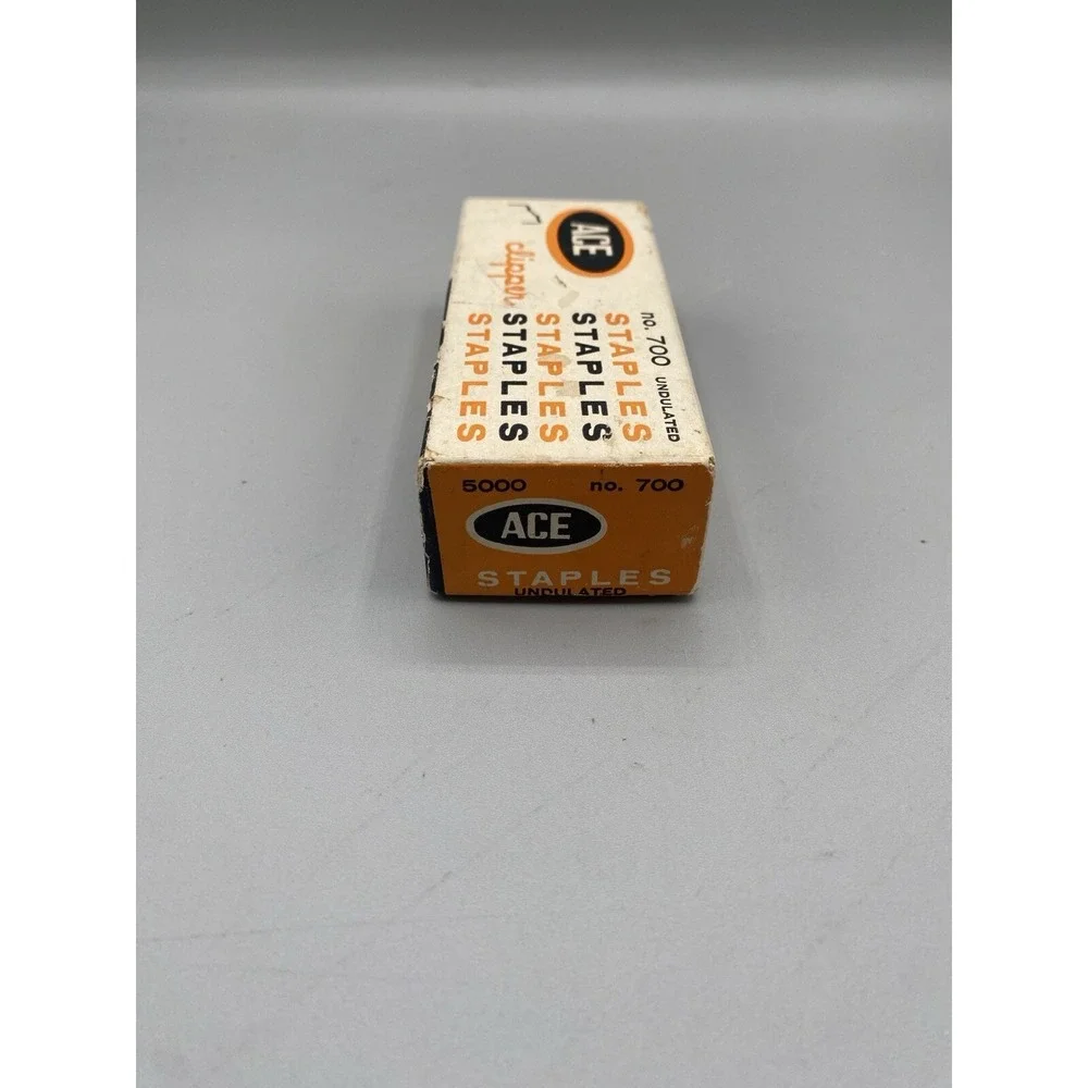 Vintage Ace‎ Clipper Undulated Staples